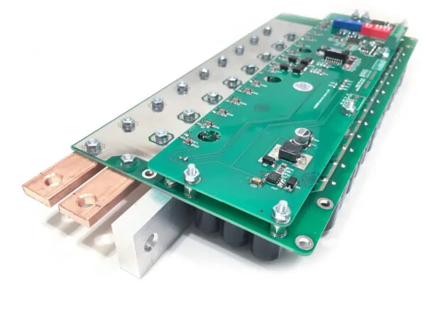 Crocodile HL200200 [100V, 500A ver] - Image 4