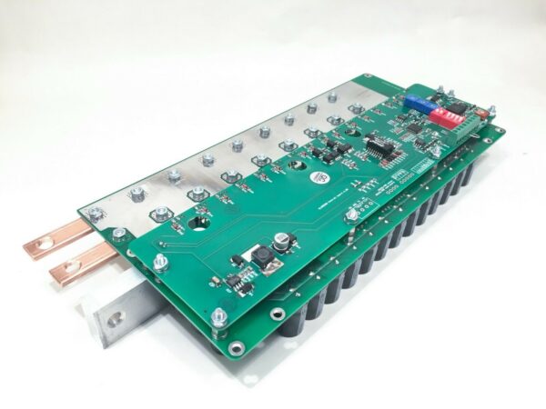Crocodile HL200200 [200V, 300A ver] - Image 4